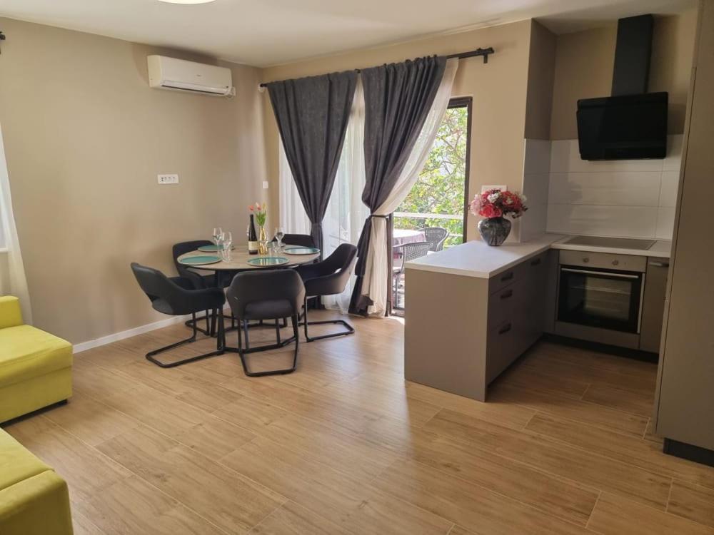 Apartments Amfa Biograd Na Moru Eksteriør billede