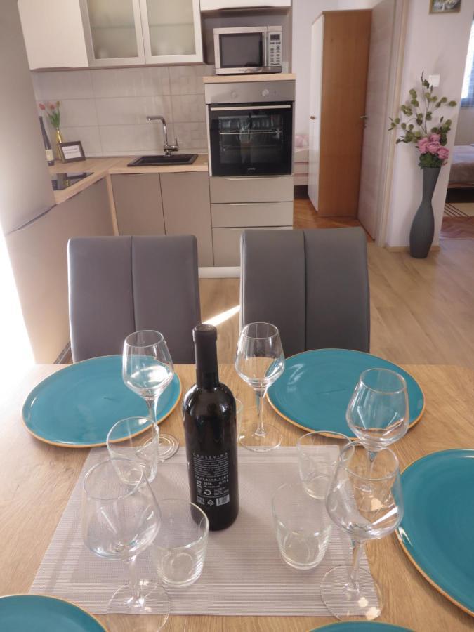 Apartments Amfa Biograd Na Moru Eksteriør billede