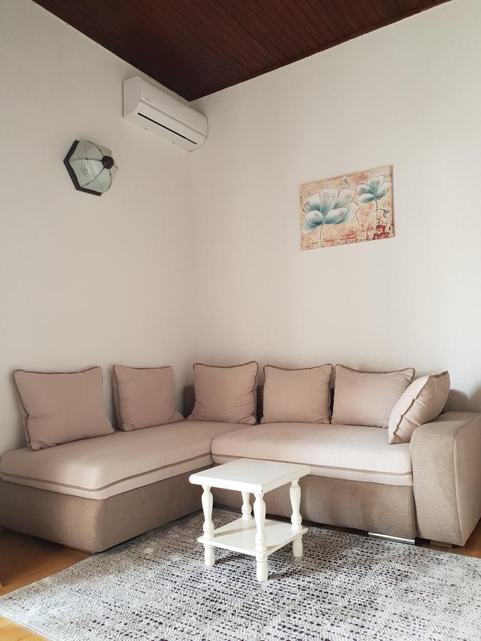 Apartments Amfa Biograd Na Moru Eksteriør billede